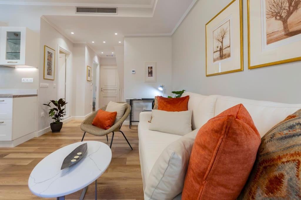 Marisol Apartment